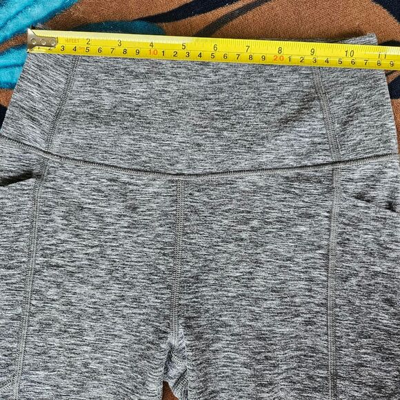Victoria's Secret gray leggings extra small - Picture 4 of 6
